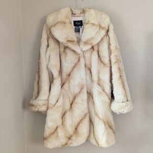 NWT Regal Faux Fur Luxury Blond Mink Coat Chevron Size XL Mob Wife Aestetic